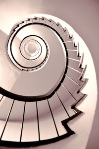 Kręcone schody spiralne autorstwa Christina Sillen