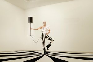 Wyrazisty styl w paski autorstwa Christine von Diepenbroek
