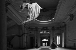 Surrealistyczny sen o pływającej rezydencji autorstwa Christine von Diepenbroek