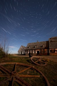 Dom na wsi „Star Trails” autorstwa Christoph Schaarschmidt