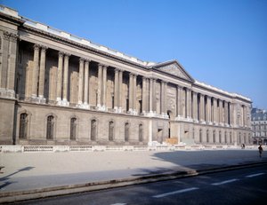 Widok na Palais du Louvre i kolumnady. Stworzony przez architekta Claude Perrault (1613-1688) autorstwa Claude Perrault