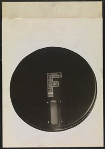 Feaster Film Feed Machine” do nagrań fonograficznych, wycinanych lub maskowanych w celu uzyskania pustego tła autorstwa Company Byron