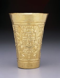 Puchar: figurki stojące i maczugi wojenne, 900-1100 (złoto)