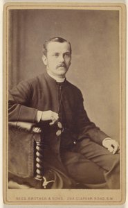 [Niezidentyfikowany mężczyzna z wąsami, siedzący]. autorstwa David Rees and Brother and Son