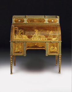 Biurko mechaniczne cylindryczne, oprawy przypisywane Francoisowi Redmondowi, ok. 1777-80 (oprawa ormolu, inkrustowana mosiądzem amboyna, tulipanowiec, bejcowany jawor i intarsja) (patrz również 486603)