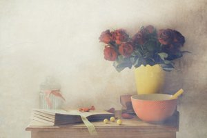 Martwa natura z motywem „Vintage Rose” autorstwa Delphine Devos