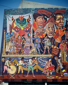 Hidalgo, Morelos i Juarez, bohaterowie walki o niepodległość, szczegół mozaiki na fasadzie Teatru Powstańców, miasto Meksyk. Meksyk, XX wiek. autorstwa Diego Rivera