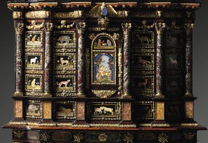 Szafka na stojaku Ludwika XIV (pozłacany brąz, pietra dura, szylkret, jesion, ebonized i paczkowo pozłacany) (patrz również 1766355-6) autorstwa Domenico and Gobelins workshop (attr. to) Cucci
