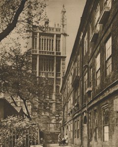 Pinnacle Tower of Record Office z Cliffords Inn, c1935. autorstwa Donald McLeish