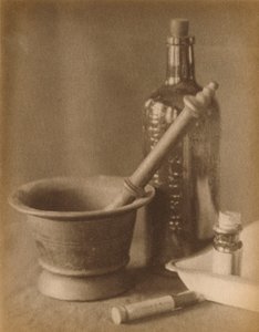 Martwa natura w ciemni autorstwa Doris Ulmann