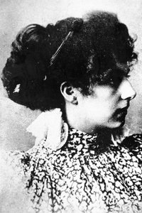 Mata Hari jako młoda dziewczyna (zdjęcie czarno-białe)