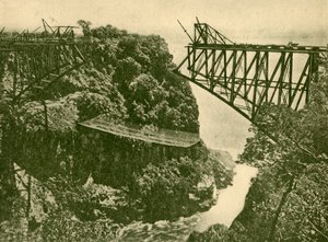 Budowa mostu kolejowego Zambesi, ok. 1930. autorstwa ENA