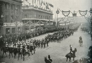 Kontyngent Marynarki Wojennej przekraczający London Bridge do Southwark, Londyn, 1897.