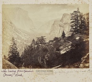 Dolina Yo-Sem-i-te, Kalifornia. Dolina ze skały Komah (Księżyc)