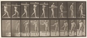 Płyta 384. Podnoszenie kłody na ramieniu autorstwa Eadweard Muybridge