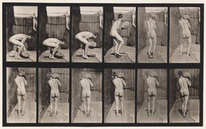 Płyta 397. Podnoszenie 75 funtów. Kamień na ramieniu, 1872-1885 autorstwa Eadweard Muybridge