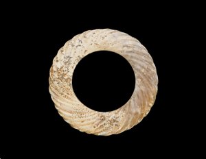 Wisiorek autorstwa Eastern Zhou Dynasty Chinese School