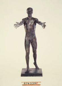 Eton Boy, „Oto jestem”, c.1923 (brąz) autorstwa Edgar Bertram Mackennal