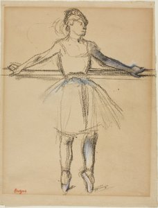 Dancer at the Bar (on Point), ok. 1885 r. (węgiel drzewny z pastelami i estompe na jasnobrązowym papierze) autorstwa Edgar Degas