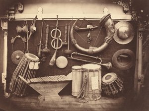 Martwa natura instrumentów muzycznych autorstwa Edmond Lebel
