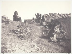 Kryte strzechą chaty w Owernii, z Kalwarią, 1852, druk 1978. autorstwa Édouard Baldus