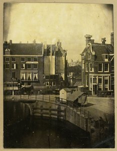 Widok na pensjonat Rondeel w Amsterdamie z domu fotografa