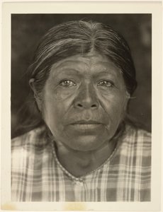 Matrona Chukchansi autorstwa Edward S. Curtis