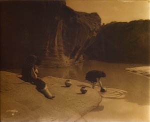 Przy starej studni Acoma autorstwa Edward S. Curtis