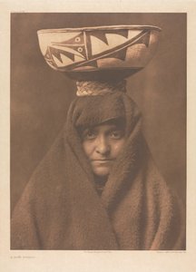 Portfolio XVII, płyta 614: Kobieta Zuñi autorstwa Edward S. Curtis