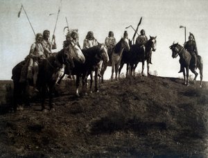 Indianie amerykańscy: wojownik apsaroke na koniu autorstwa Edward Sheriff Curtis