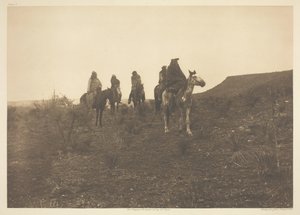 Desert Rover - Apache, 1903. autorstwa Edward Sheriff Curtis