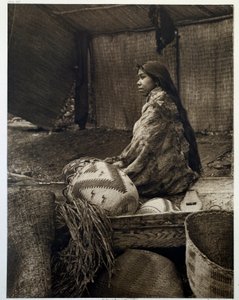 Indianie Ameryki: młoda Indianka, córka wodza plemienia Skokomish autorstwa Edward Sheriff Curtis