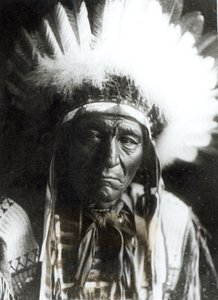 Żelazny pióropusz - Ogalala, rdzenny Amerykanin autorstwa Edward Sheriff Curtis