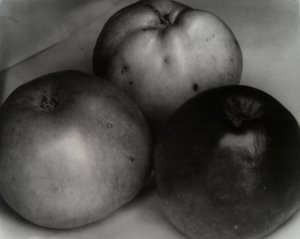 Trzy jabłka, Francja, ca. 1921