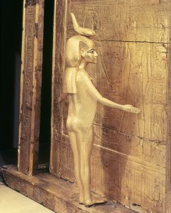 Szczegół Selket ze skrzyni kanopskiej Tutanchamona (ok. 1370-52 pne) Nowe Królestwo (pozłacane drewno) (patrz także 59095) autorstwa Egyptian 18th Dynasty