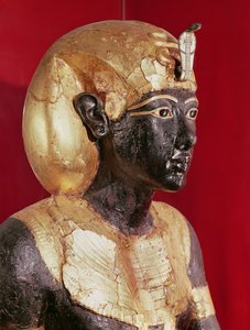 Naturalnej wielkości posąg Tutanchamona, z grobowca Tutanchamona autorstwa Egyptian 18th Dynasty