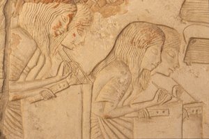 Relief przedstawiający skrybów przy pracy, z grobowca Horemheba (ok. 1323-1295 pne) Nowe Królestwo (malarstwo ścienne) (detal z 218338) autorstwa Egyptian 18th Dynasty