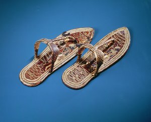 Sandały, Grobowiec Tutanchamona, Nowe Królestwo (złoto i skóra)