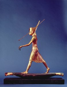 Tutanchamon (C.1370-1352 pne) Harpuner, z Grobowca Tutanchamona, Nowe Królestwo (pozłacane drewno) (patrz także 3977 i 120779)