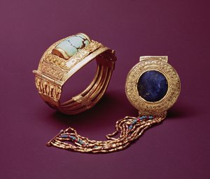 Dwie bransolety z Grobowca Tutanchamona (ok. 1370-1352 pne) Nowe Królestwo (złoto)