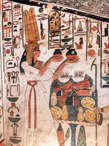 Nefertari składa ofiarę z grobowca Nefertari (malowidło ścienne) autorstwa Egyptian 19th Dynasty