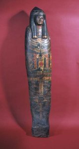 Sarkofag dla młodej kobiety zwanej Panią Domu Djed-montu-iues-ankh, żony Pamiu, Trzeci Okres Pośredni, 850-730 p.n.e. (polichromia gesso) (szczegóły patrz 83358) autorstwa Egyptian 22nd Dynasty