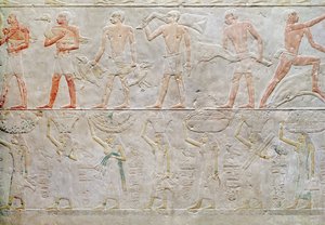 Relief przedstawiający ludzi niosących ofiary z żywności, z Mastaby Achetotepa, Stare Królestwo, ok. 2400 pne (malowany wapień)