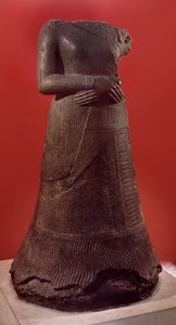 Posąg Napirasu, żony króla elamickiego Untasha-Napirishy, ok. 1340-1300 pne (brąz i miedź)