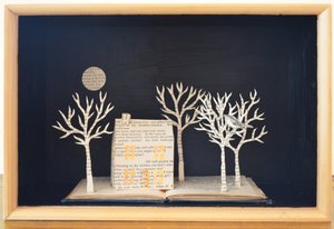 Domek light box, 2012 (mieszane media)