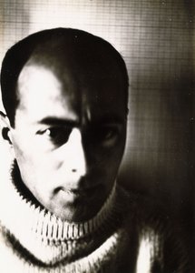 Autoportret, 1924 autorstwa Eliezer Markowich Lissitzky
