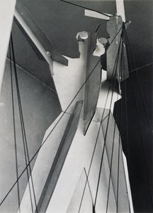 Rzeźba w Pressa, Kolonia autorstwa Eliezer Markowich Lissitzky