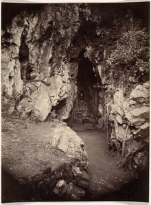 Jaskinia Hoa Nghiem, Grota Przemiany Sierpniowej, ok. 1930 r. 1875. autorstwa Emile Gsell