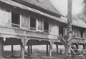 Malajski dom w Sungei Ujong (zdjęcie czarno-białe) autorstwa English Photographer