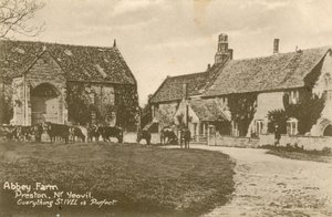 Farma opactwa w Preston niedaleko Yeovil. Pocztówka wysłana w 1913 roku. autorstwa English Photographer